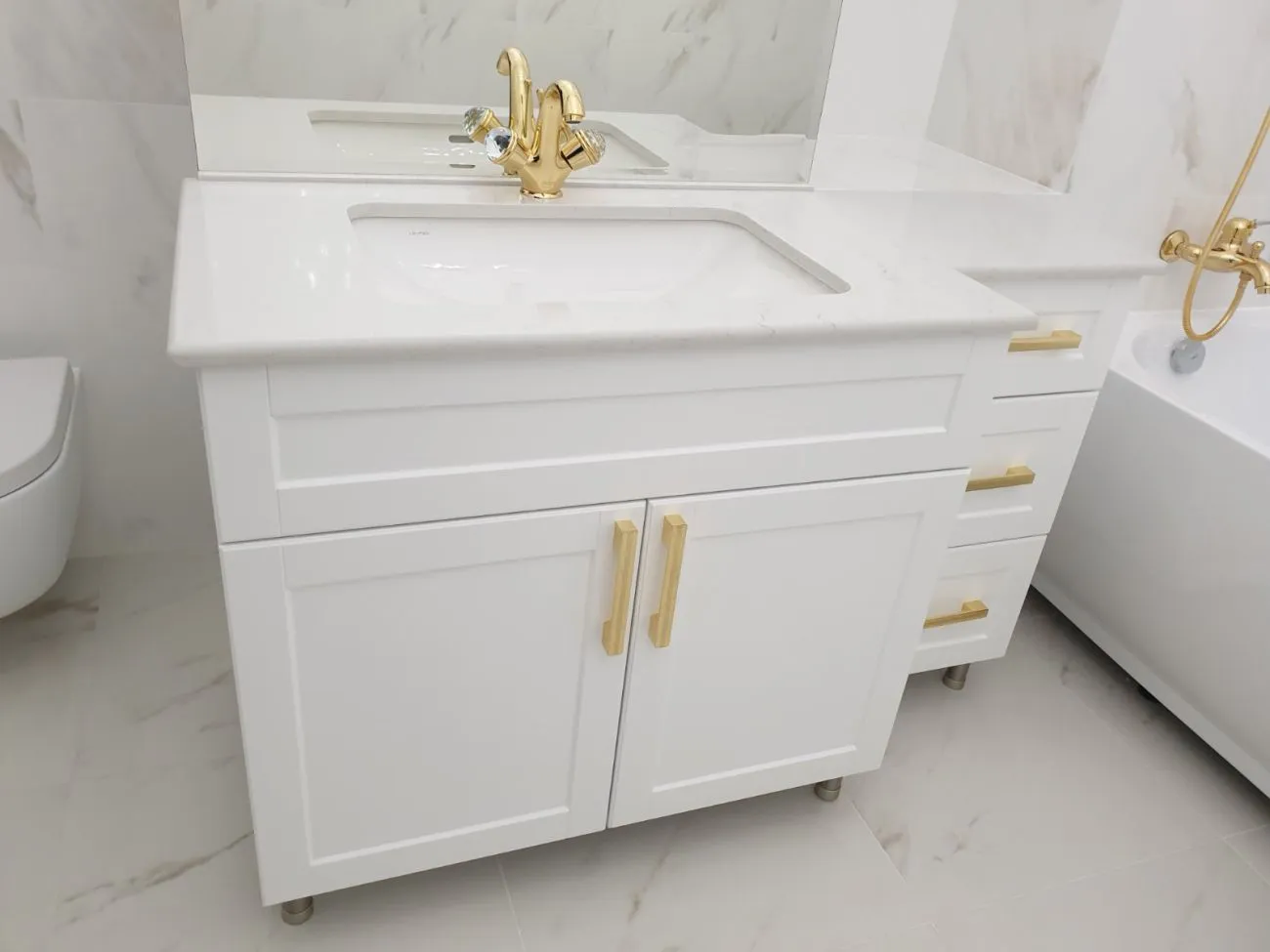 Mobilier pentru baie #1110 (or. Chisinau)