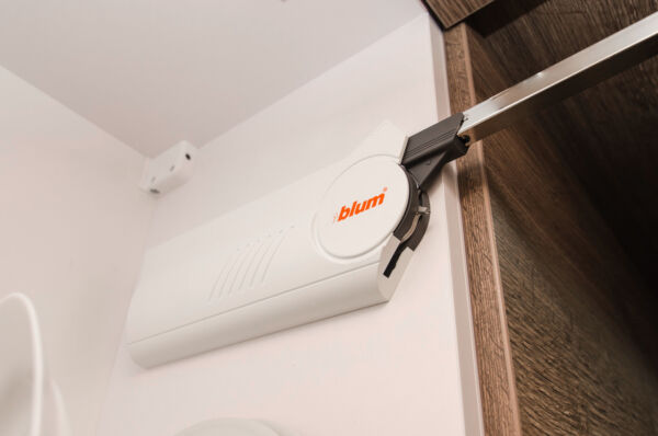mecanism blum hf pentru bucatarie