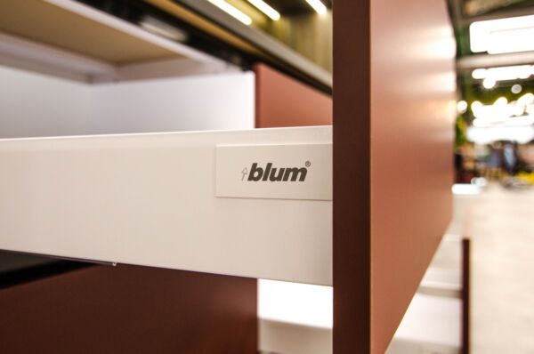 sertar blum pentru bucatarie