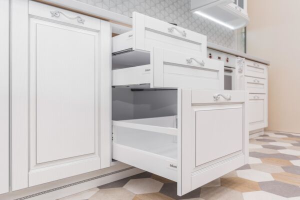 sertare blum pentru bucatarie la comanda in Chisinau